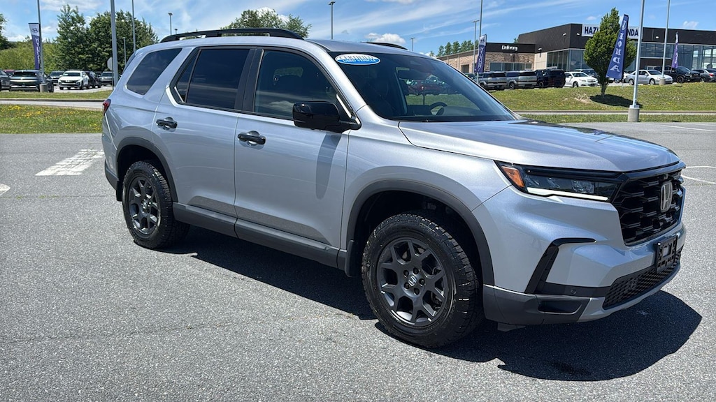 Certified 2025 Honda Pilot TrailSport SUV