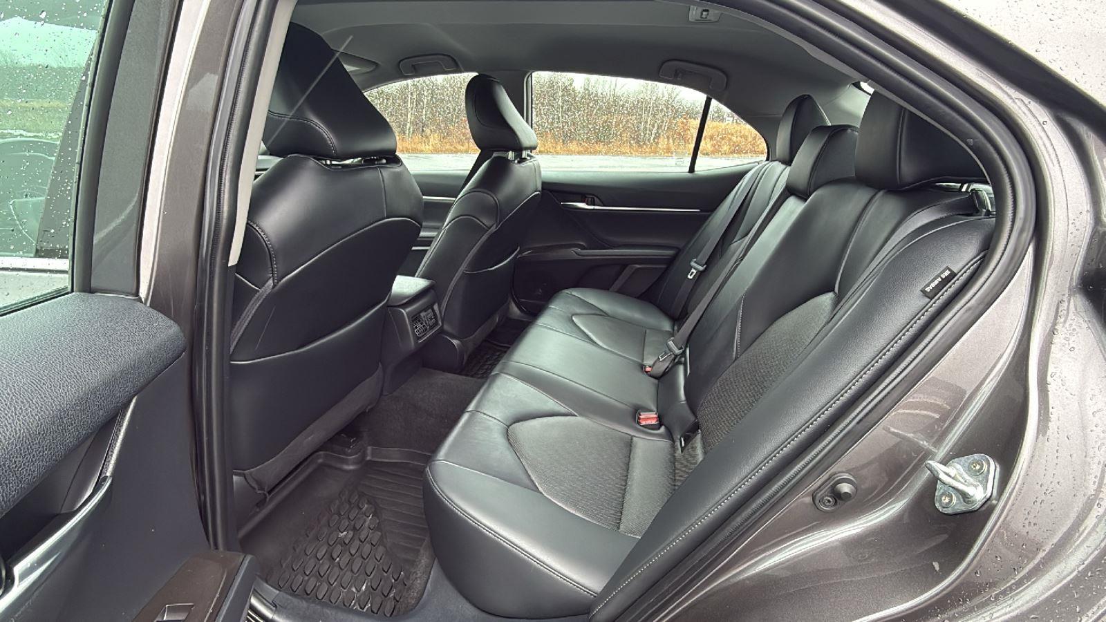 2022 Toyota Camry XLE - Photo 23