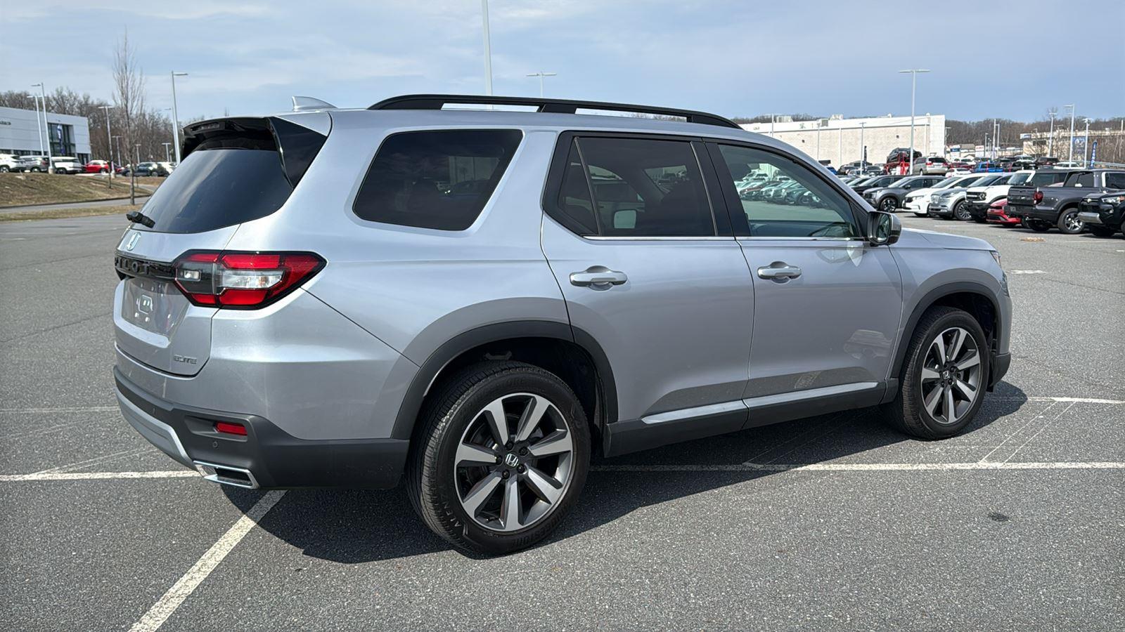 2023 Honda Pilot Elite - Photo 6