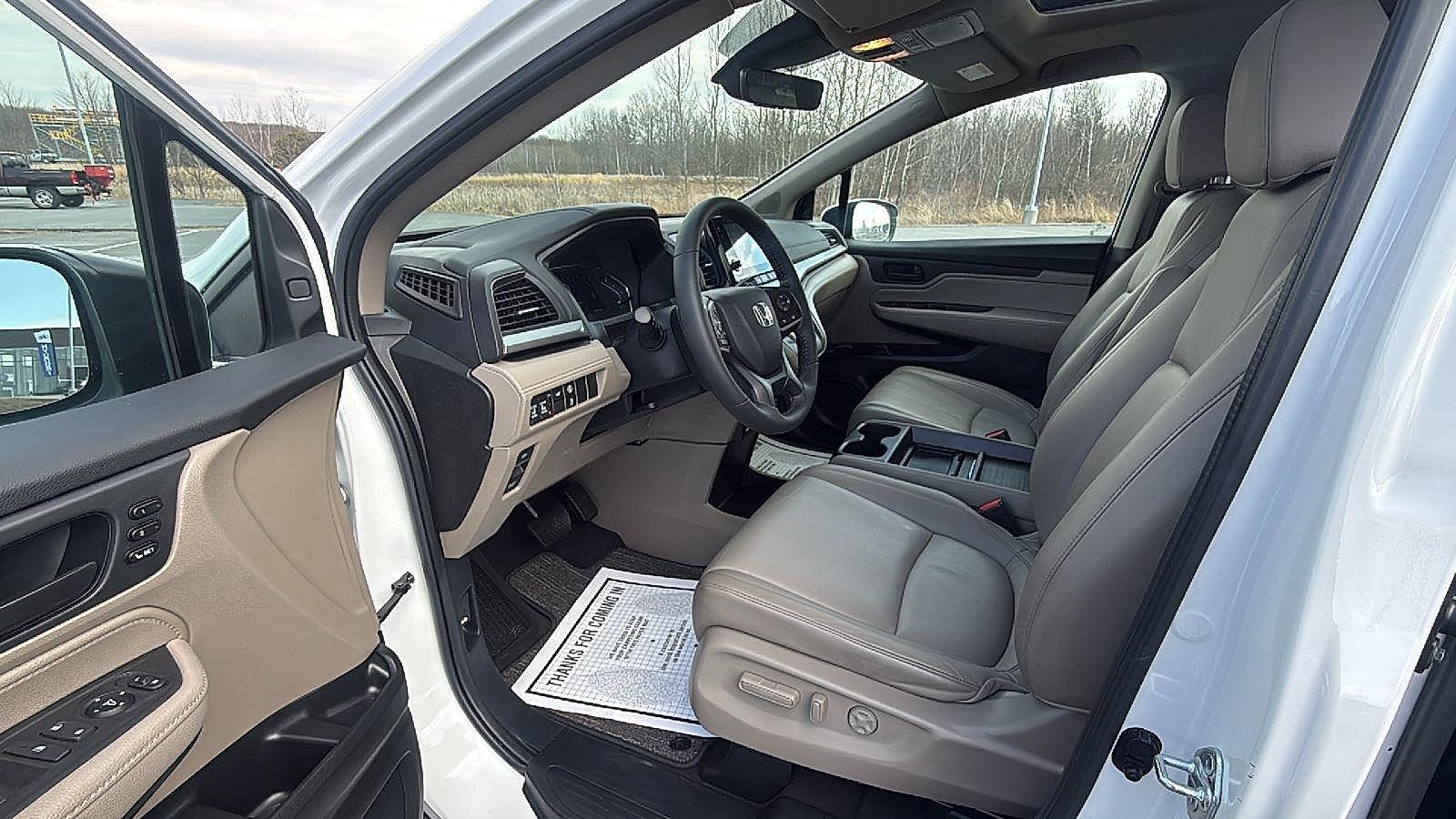 2024 Honda Odyssey EX-L - Photo 26