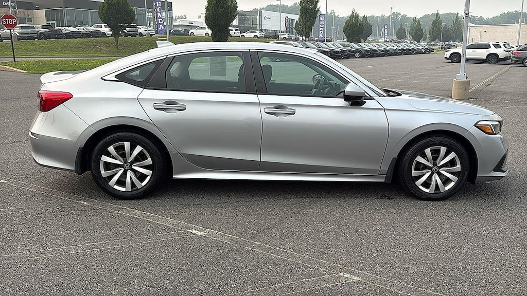 Used 2023 Honda Civic LX Sedan