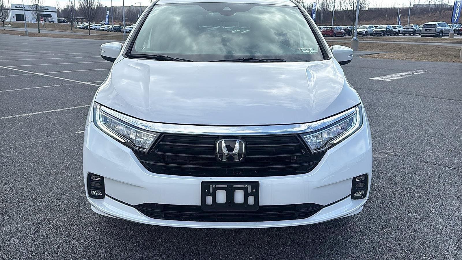2024 Honda Odyssey EX-L - Photo 17