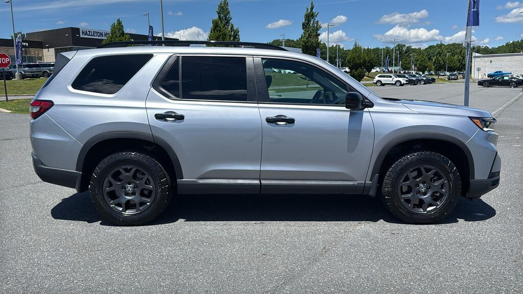 Certified 2025 Honda Pilot TrailSport SUV
