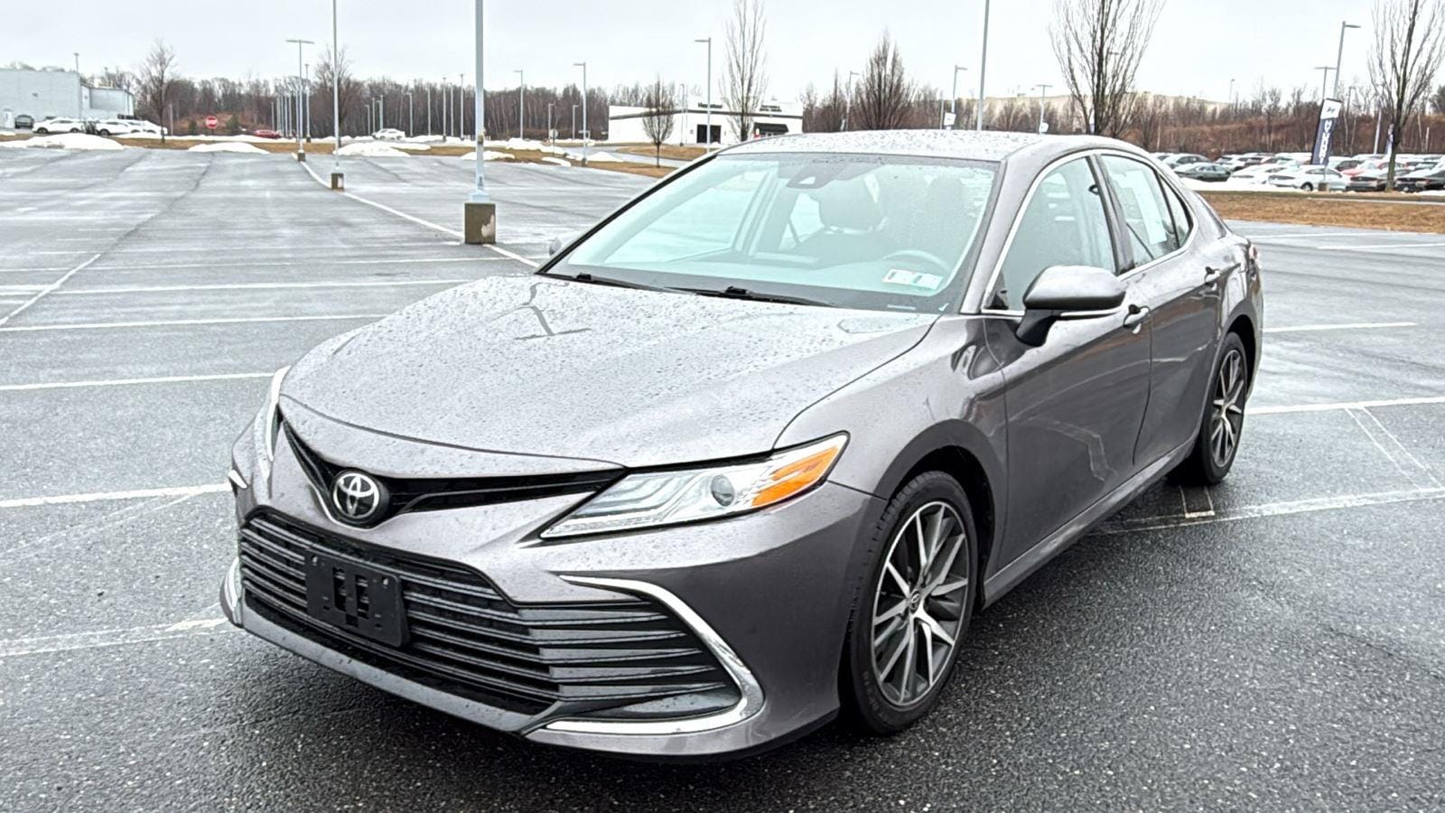2022 Toyota Camry XLE - Photo 14