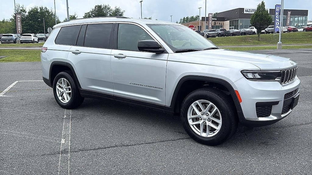 Used 2023 Jeep Grand Cherokee L Laredo SUV