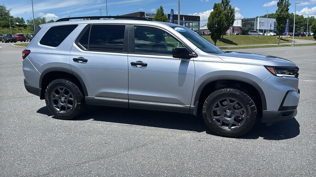 Certified 2025 Honda Pilot TrailSport SUV