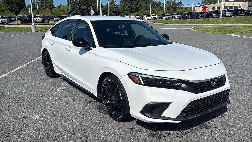 Used 2024 Honda Civic Sport Hatchback