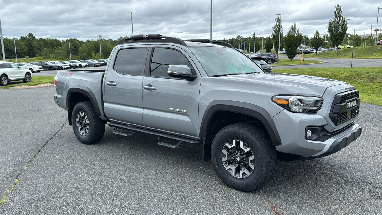 2021 Toyota Tacoma TRD V6 photo 2