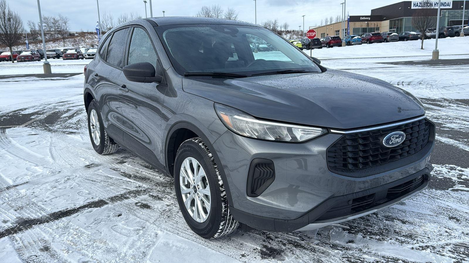 2025 Ford Escape Active's photo