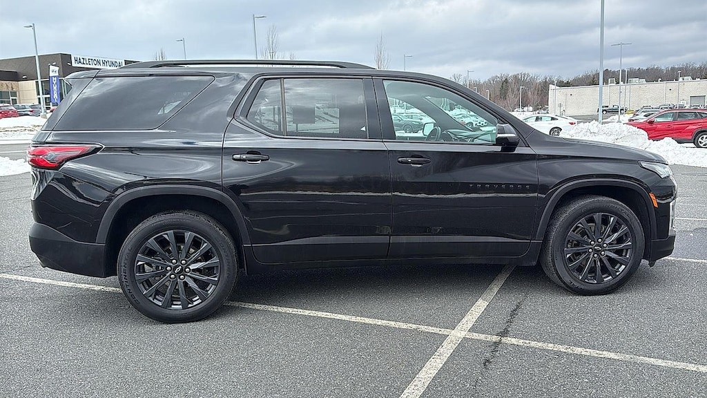 Used 2023 Chevrolet Traverse RS SUV