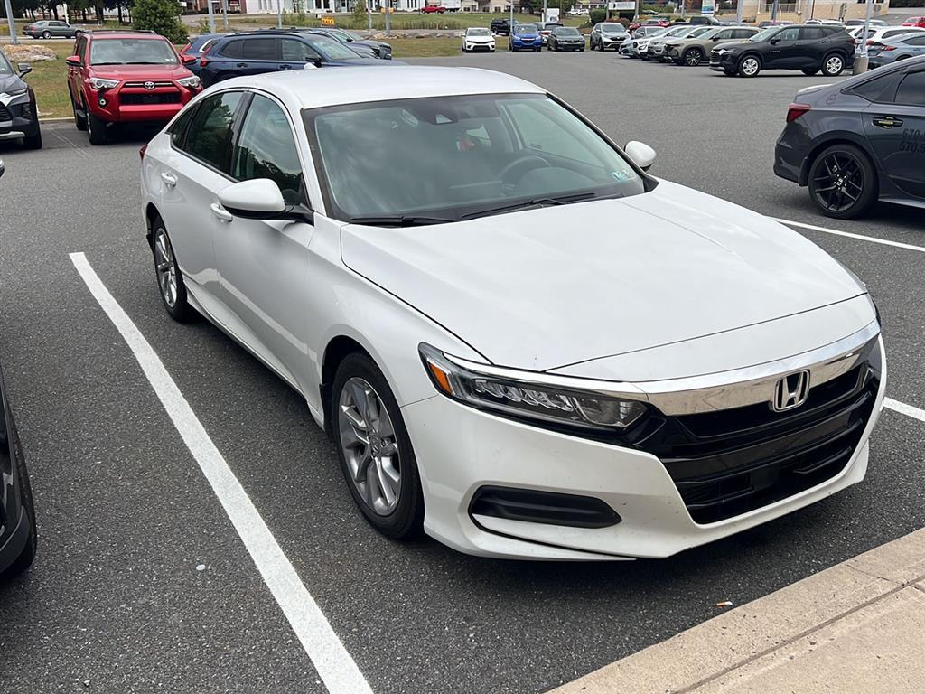 2019 Honda Accord LX 1.5T photo 2