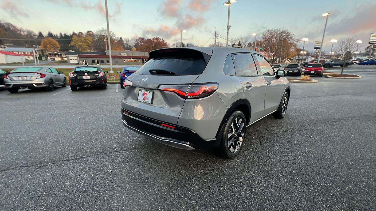 2026 Honda HR-V EX-L photo 4