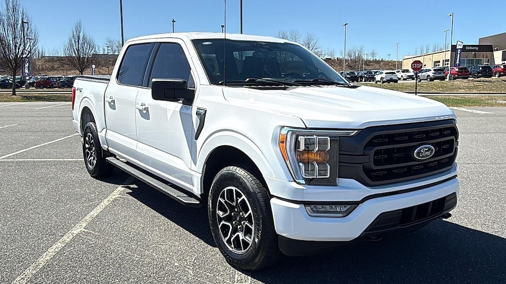 Used 2023 Ford F-150 XLT Truck SuperCrew Cab