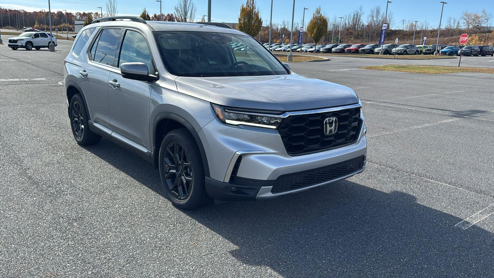 2025 Honda Pilot Touring's photo