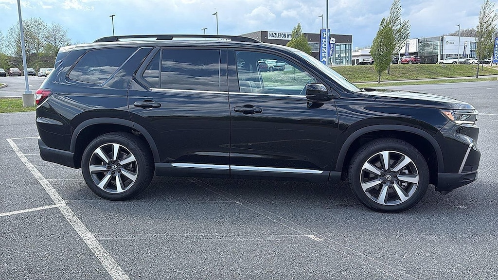 Certified 2025 Honda Pilot Touring SUV