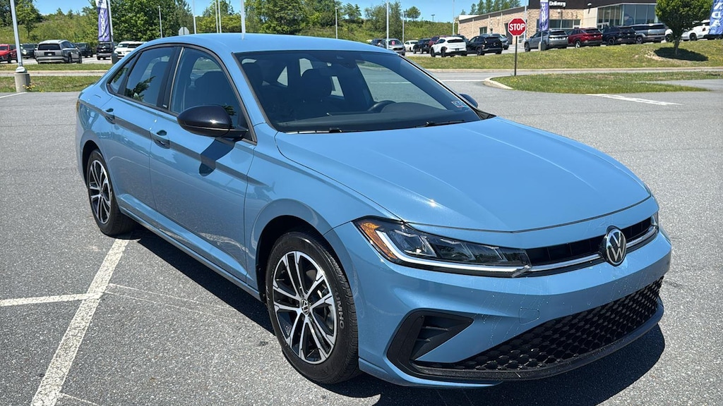 Used 2025 Volkswagen Jetta 1.5T Sport Sedan