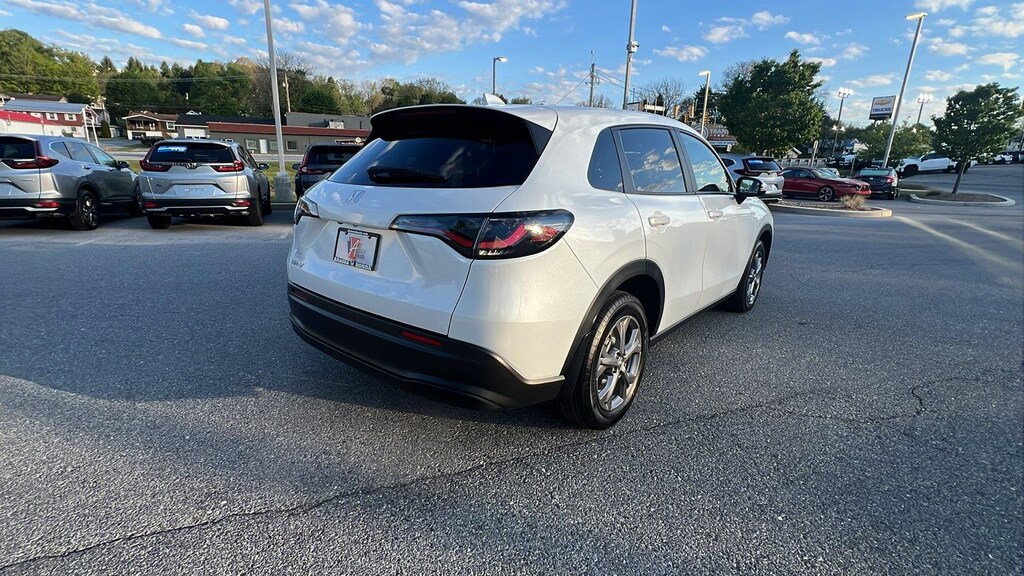 New 2027 Honda HR-V LX SUV