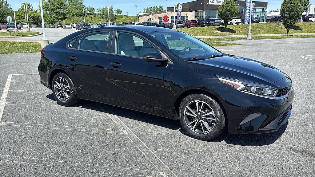 Used 2023 Kia Forte LXS Sedan