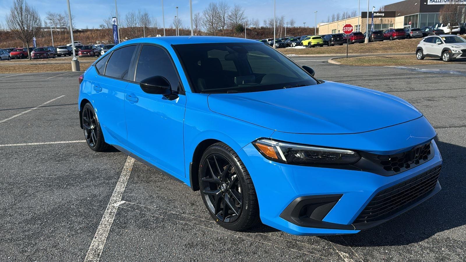 2024 Honda Civic Hatchback Sport's photo