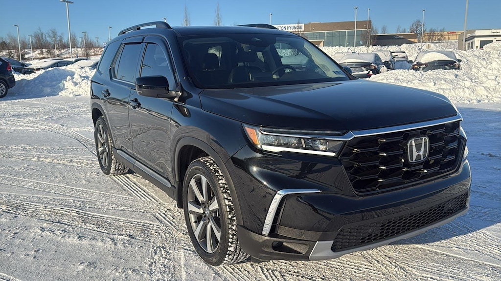 Certified 2025 Honda Pilot Touring SUV