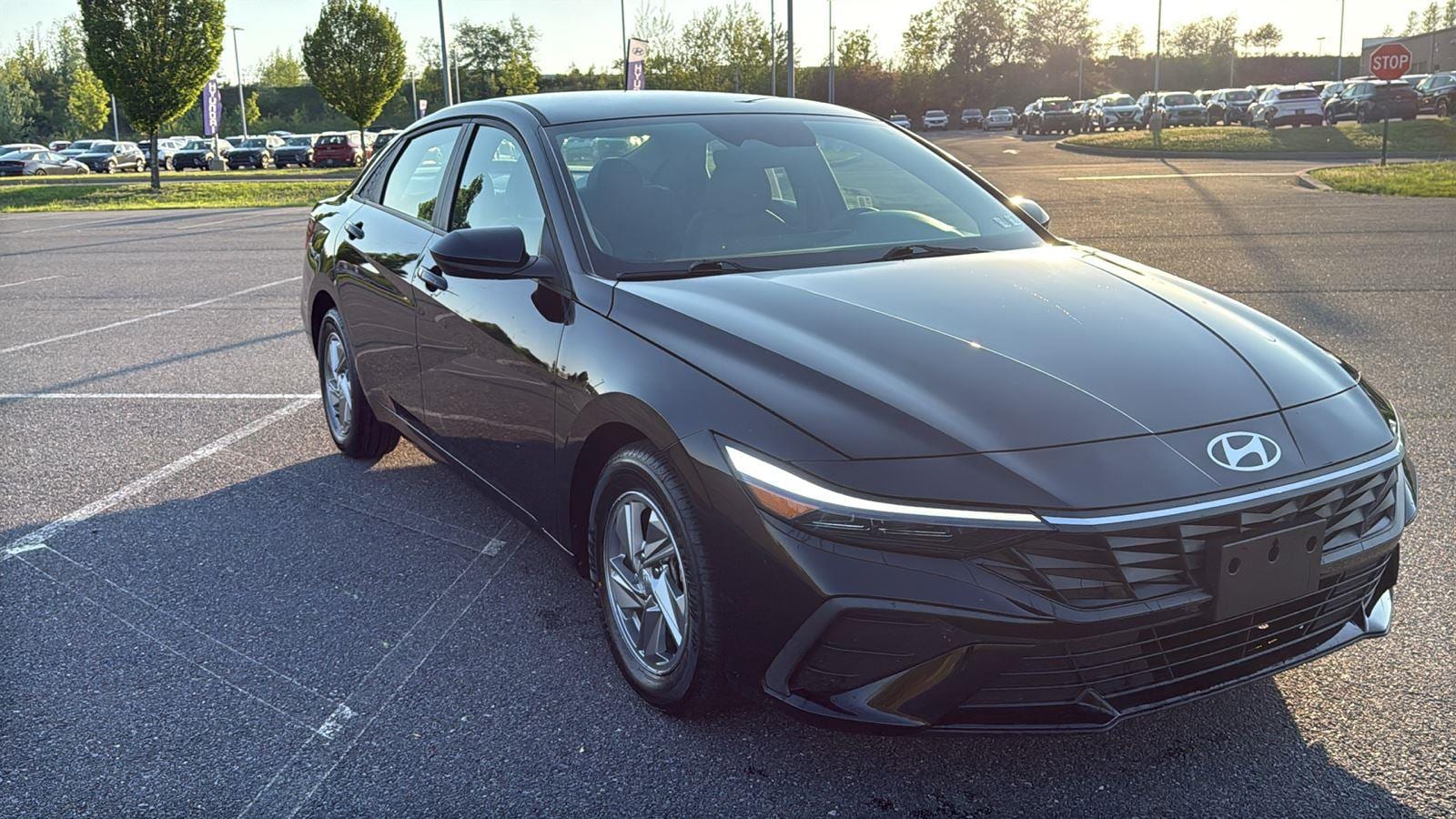 2024 Hyundai Elantra 2.0 SE IVT's photo