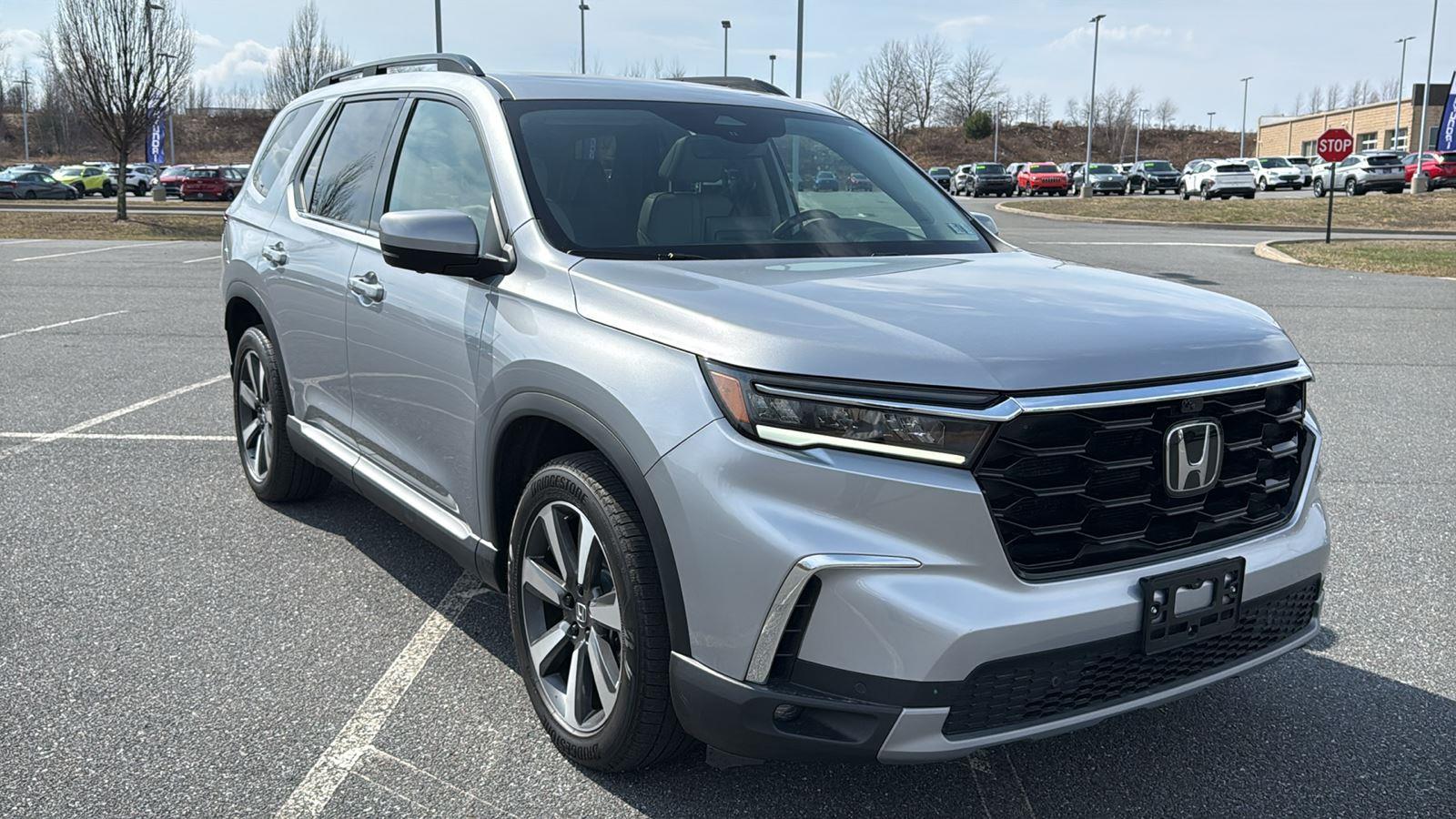 2023 Honda Pilot Elite AWD's photo