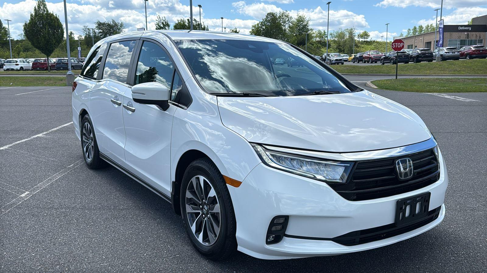 2024 Honda Odyssey EX-L's photo