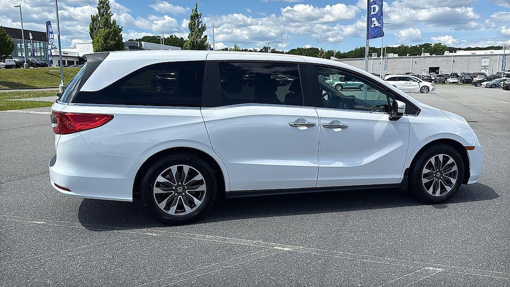 Used 2024 Honda Odyssey EX-L Van