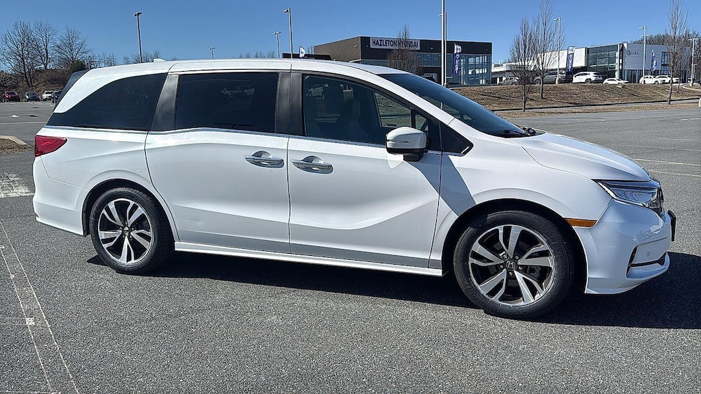 Used 2023 Honda Odyssey Touring Van