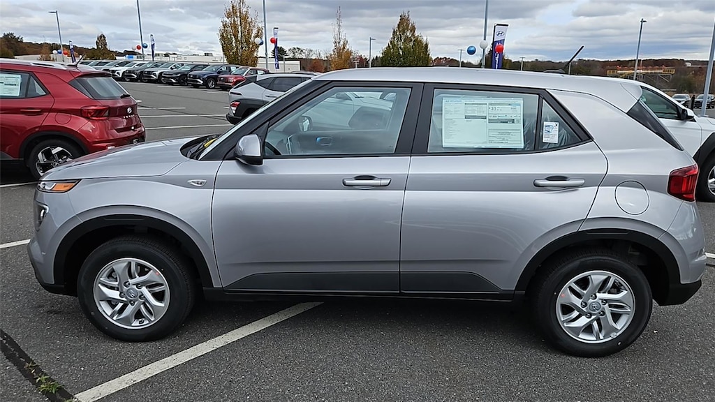 New 2026 Hyundai Venue SE SUV