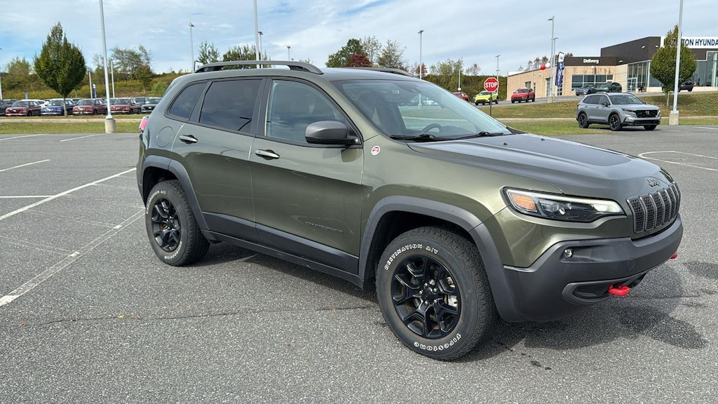 Used 2021 Jeep Cherokee Trailhawk SUV