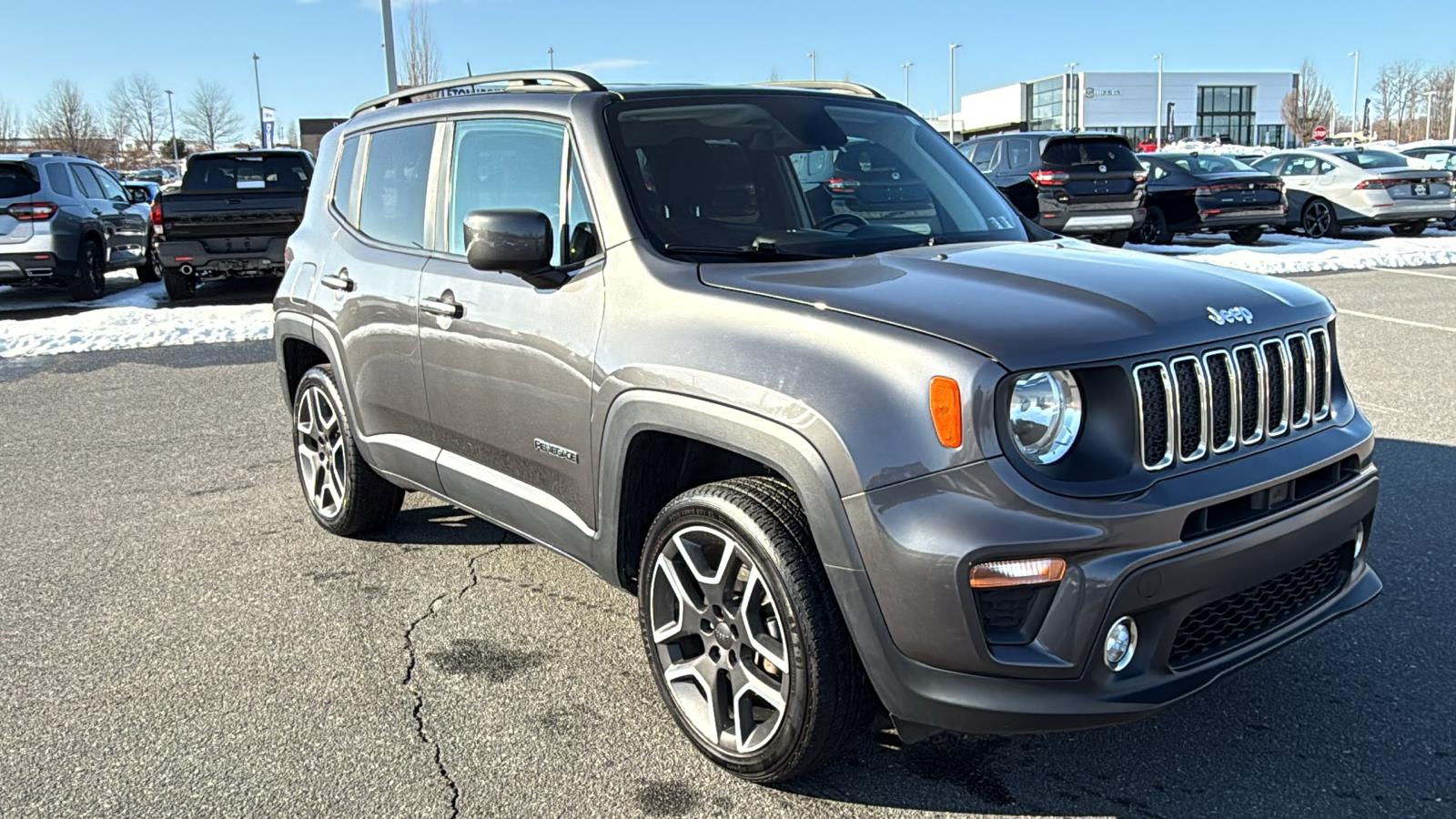 2019 Jeep Renegade Latitude's photo