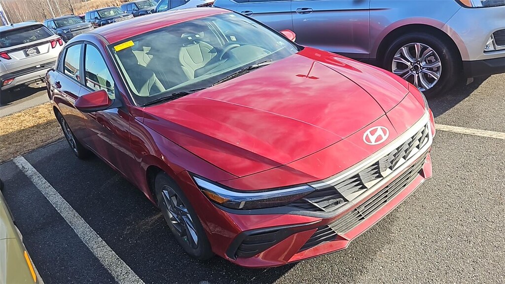 Used 2024 Hyundai Elantra SEL Sedan