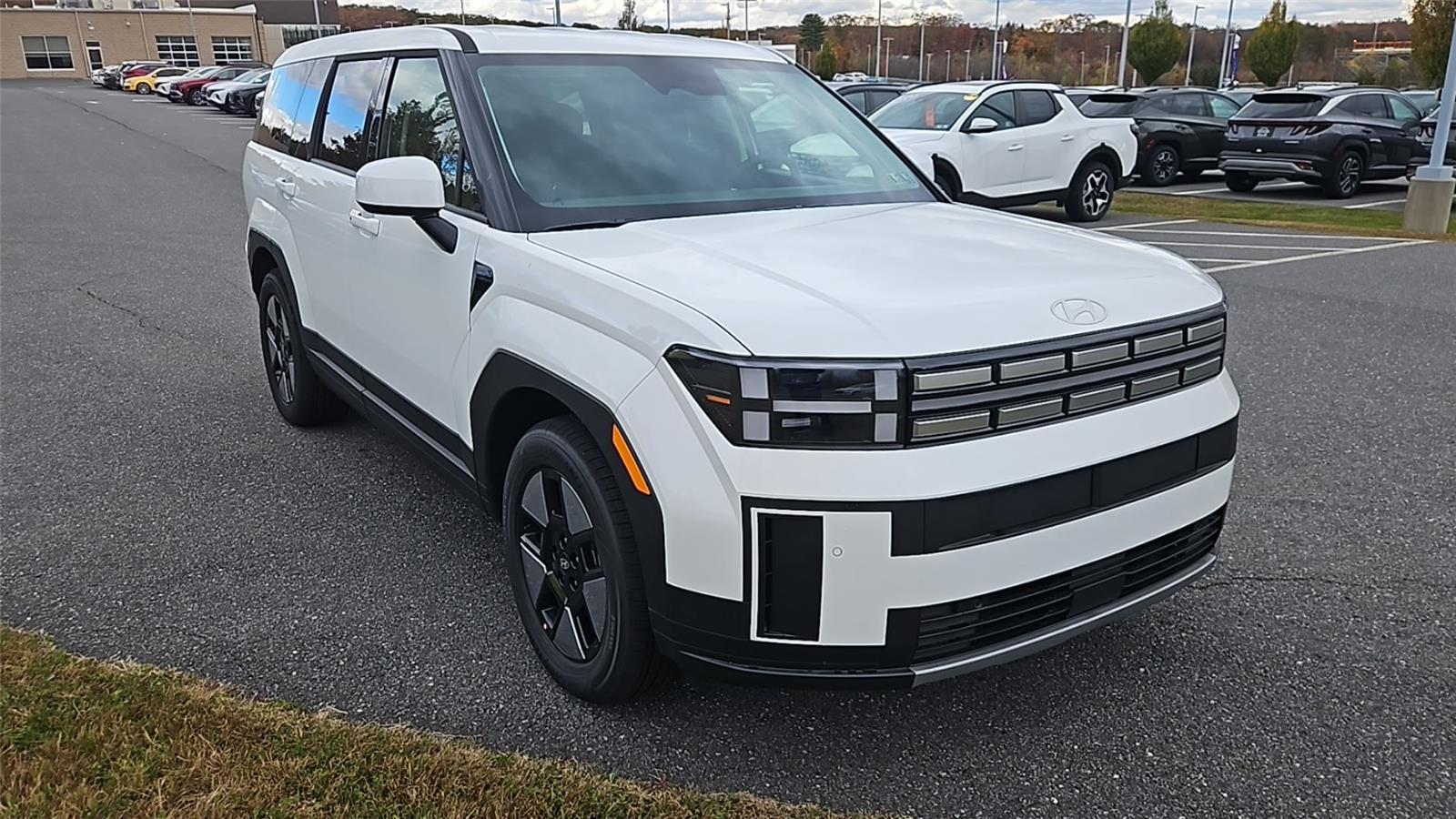 2026 Hyundai Santa Fe SE's photo