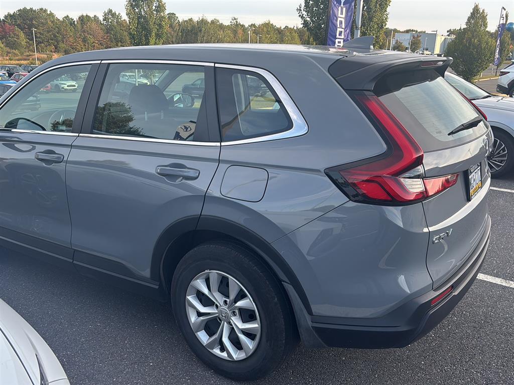 2024 Honda CR-V LX photo 4