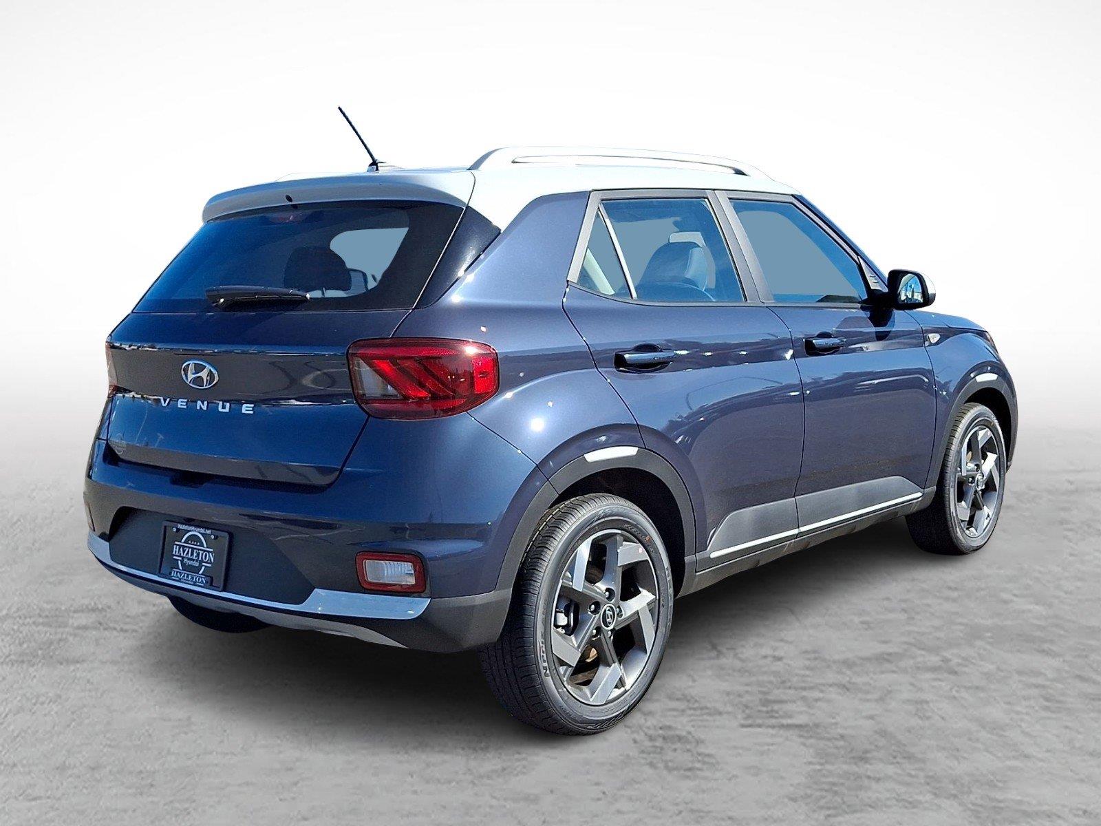 New 2026 Hyundai Venue SEL w/Two-Tone Roof SUV