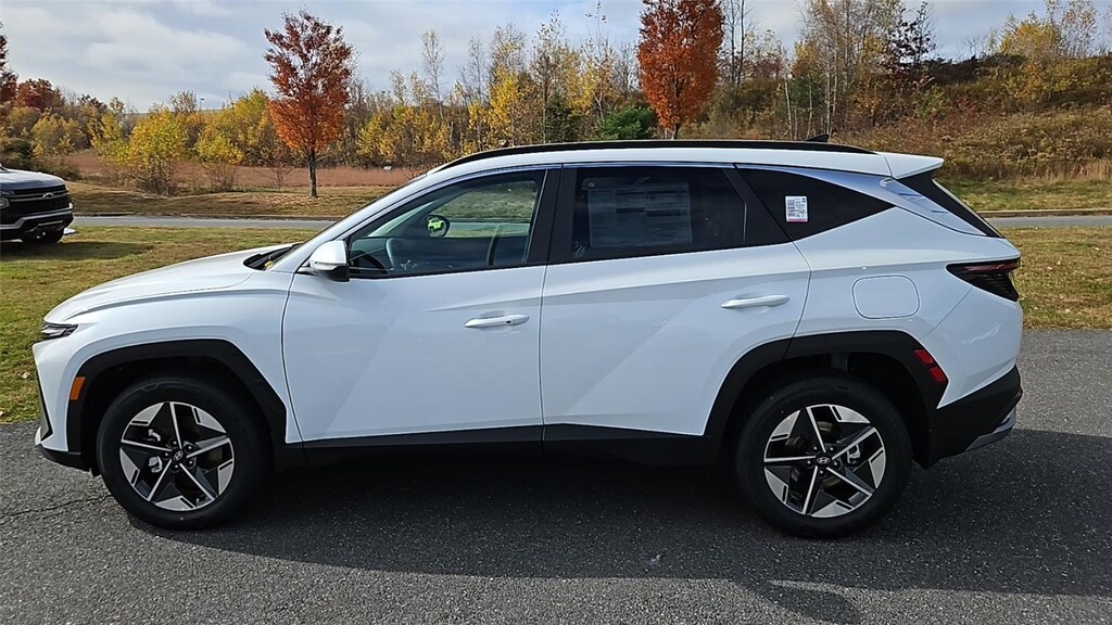 New 2026 Hyundai Tucson Hybrid SEL Convenience SUV