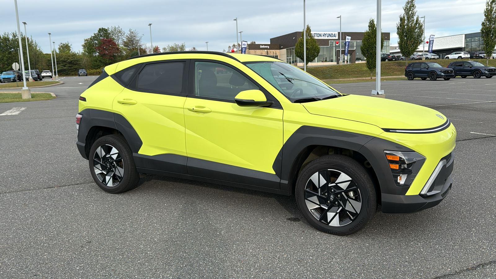 2024 Hyundai Kona SEL photo 3