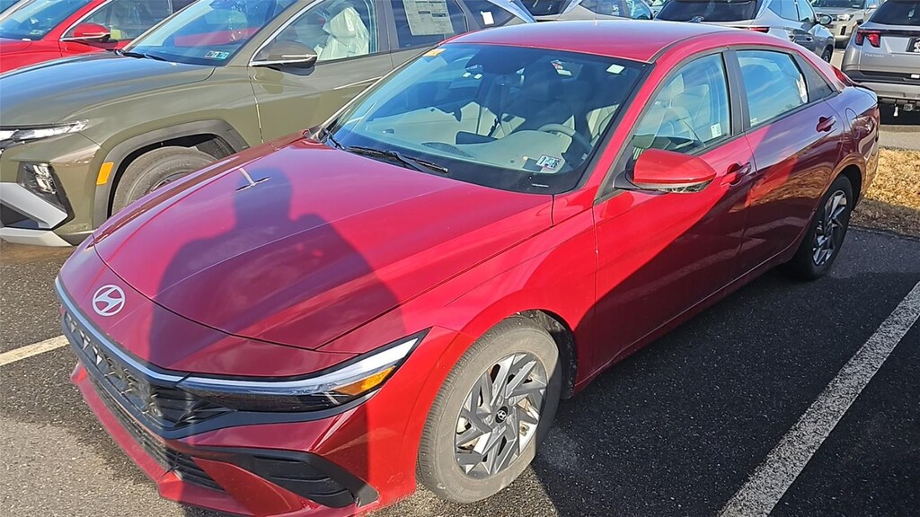 Used 2024 Hyundai Elantra SEL Sedan