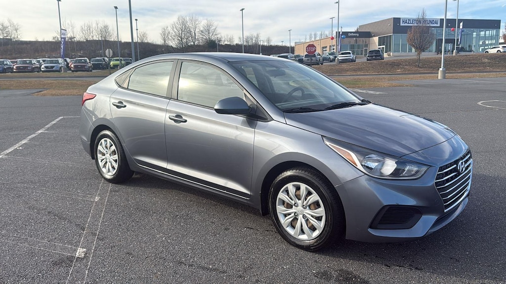 Used 2020 Hyundai Accent SE Sedan