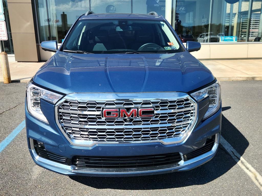 2024 Gmc Terrain Denali photo 3