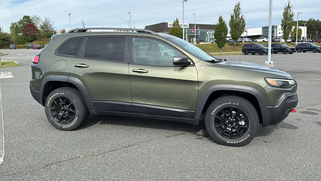 Used 2021 Jeep Cherokee Trailhawk SUV