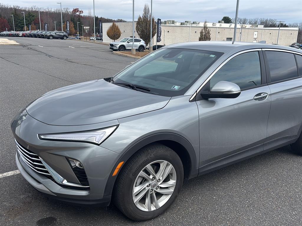 2024 Buick Envista Preferred photo 2