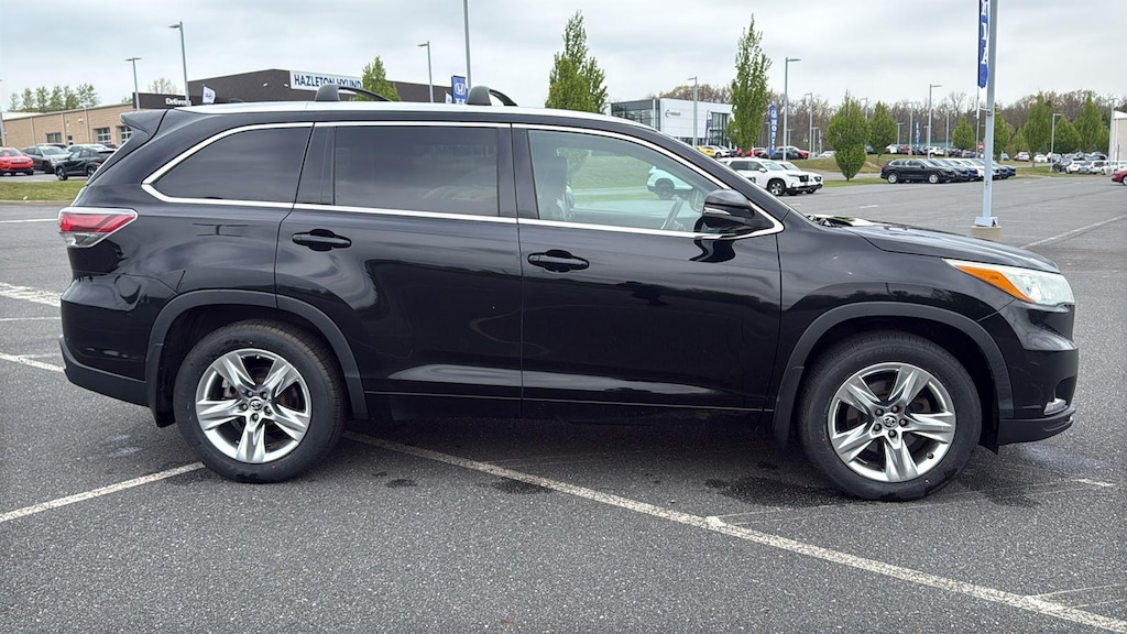 Used 2016 Toyota Highlander Limited V6 SUV