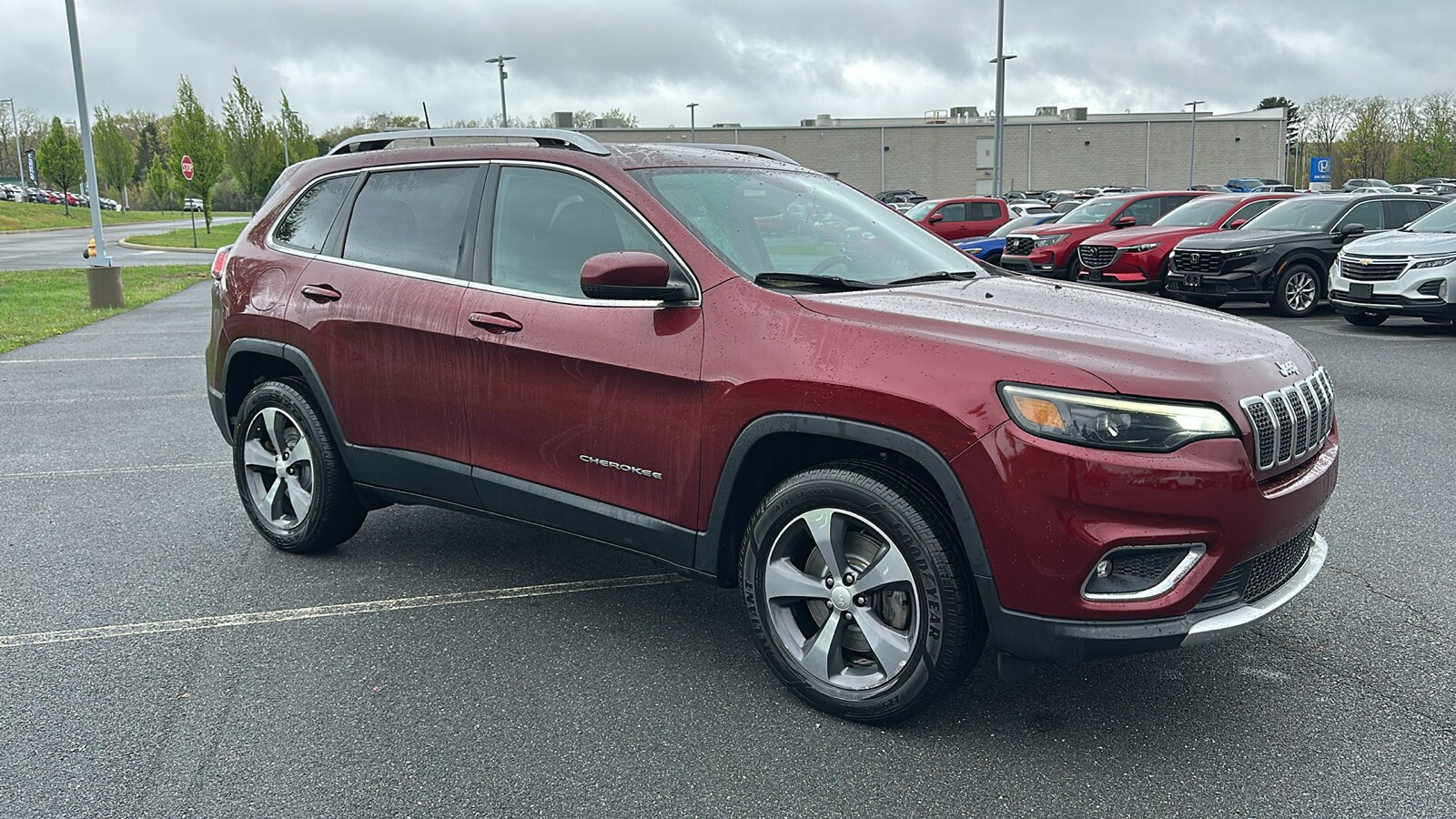 Used 2019 Jeep Cherokee Limited with VIN 1C4PJMDX3KD213966 for sale in Hazle Township, PA
