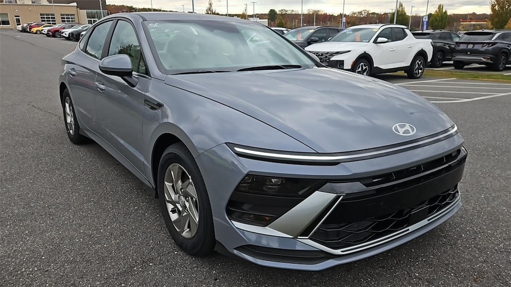 New 2025 Hyundai Sonata SE Sedan