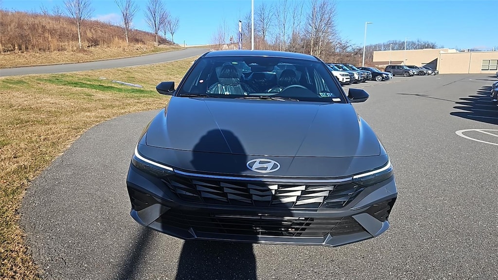 New 2025 Hyundai Elantra SEL Sport Sedan