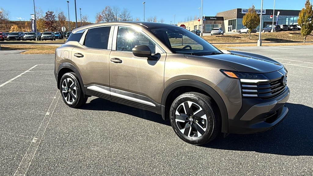 Used 2025 Nissan Kicks SV SUV