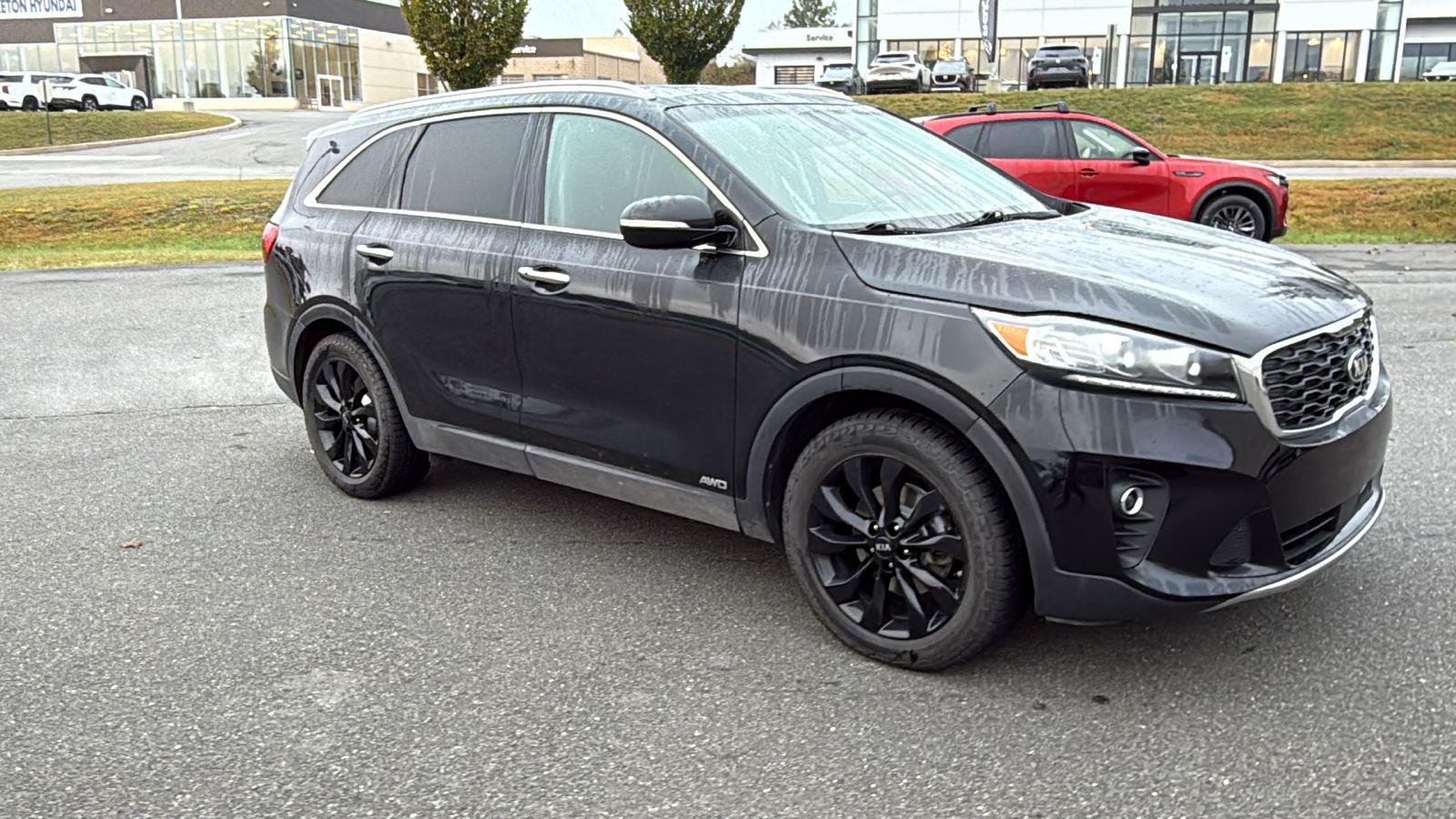 2020 Kia Sorento EX photo 2