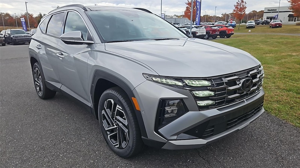 New 2025 Hyundai Tucson Limited AWD SUV